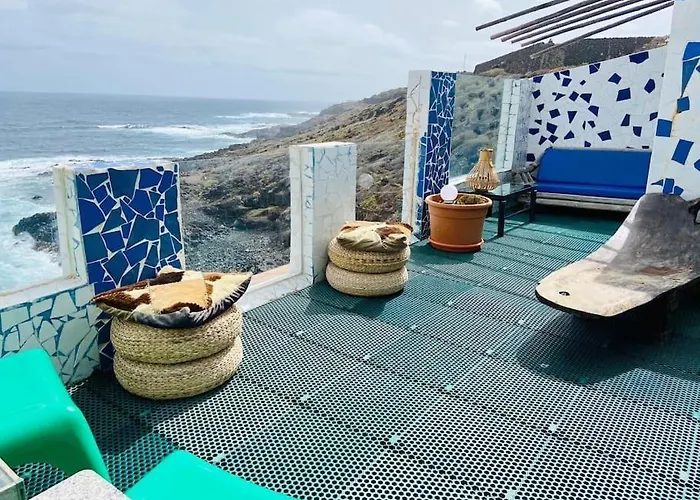 Atico De La Pardela 公寓 *